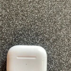 White Wireless Earbuds Case